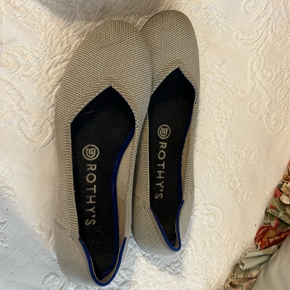 Rothy’s – 7 1/2 tan shoes - Picture 1 of 8